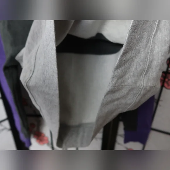 Women's Purple and Gray Colorblock Vikings Hoodie Size Medium - Picture 6 of 13